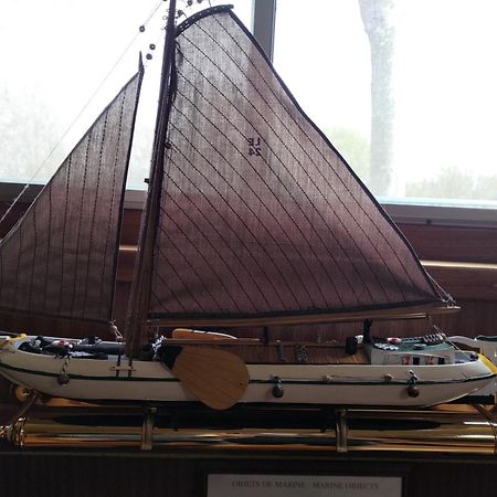 ホテル Lisbeth 1902 Malestroit エクステリア 写真