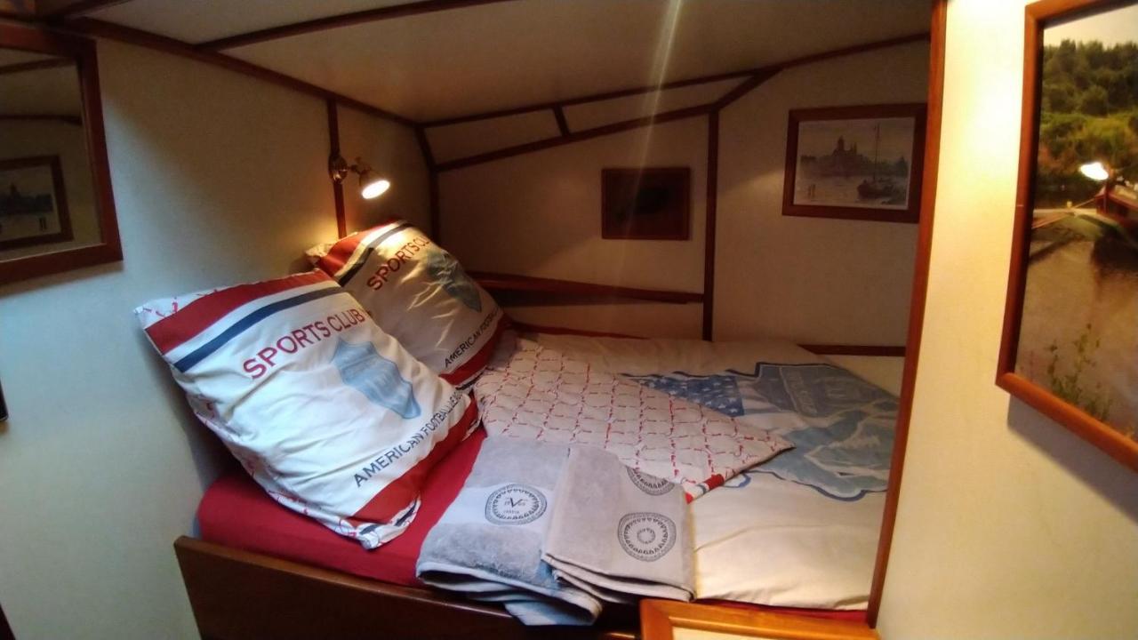 ホテル Lisbeth 1902 Malestroit エクステリア 写真